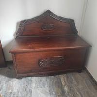 Cassapanca in arte povera