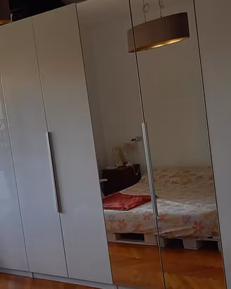 Armadio guardaroba a 8 ante