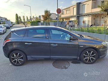 Lancia Delta 1.4 Turbo GPL (2009) - Allestimento G
