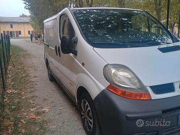 Renault trafic 