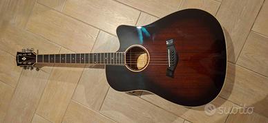 CHITARRA ACUSTICA AMPLIFICATA