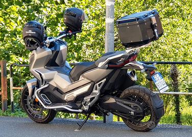 HONDA X-ADV 750