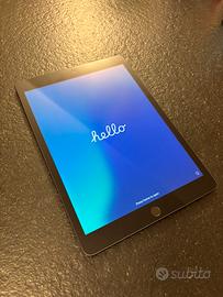 IPad 7 generazione con scatola