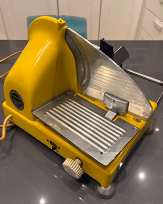 Affettatrice OMRE Quick Mill – Made in Italy