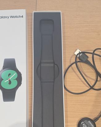 Scatola Samsung Galaxy Watch4 40mm + Caricatore