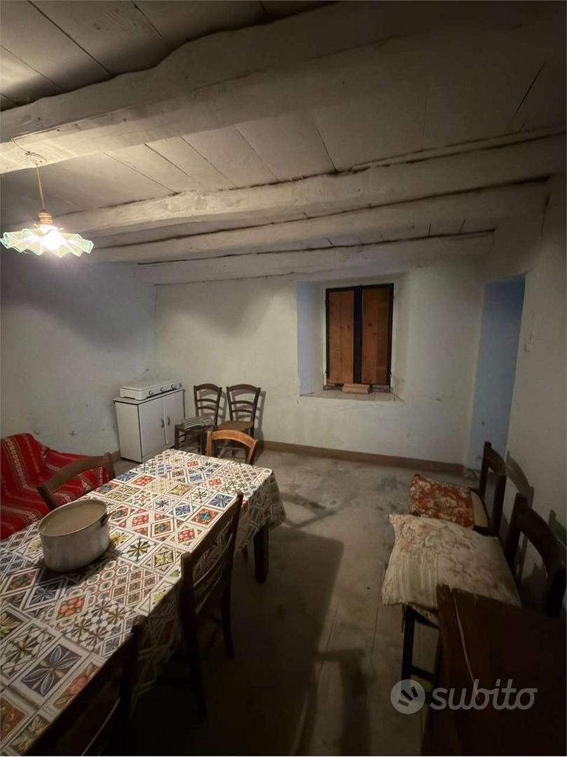 FANANO RUSTICO IN SASSO CON TERRENO, EX FIENILE E - Altro