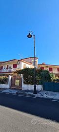 Villa di 140 m² con 4 locali e box auto a Somma Ve