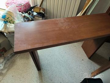 console trasformabile in tavolino 