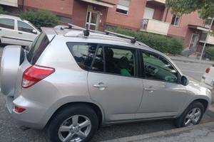 Toyota RAV4 2.2 D-4D - 201.124 km