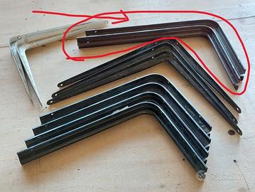 Staffe reggimensola 40×24 cm – portata 60 kg – 2 p