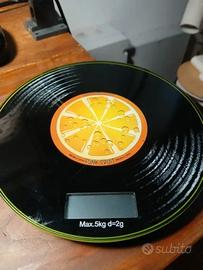 Bilancia digitale per cucina.