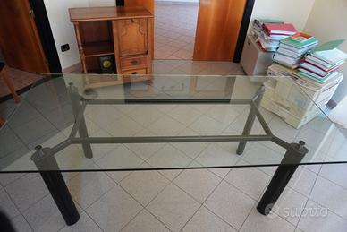 Tavolo di cristallo