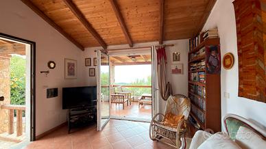 Panoramica villa caposchiera