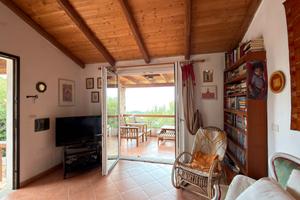 Panoramica villa caposchiera