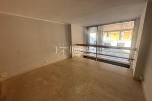 NEGOZIO IN PIENO CENTRO !!