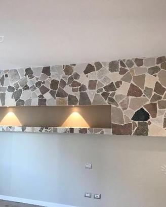 Pietra incerta colori vivaci