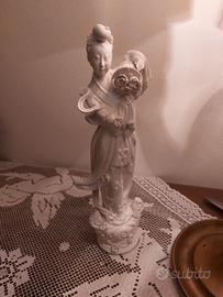 Statuetta cinese in ceramica 