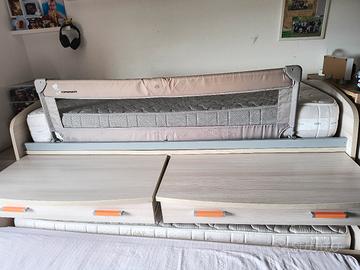 struttura 3 letti con gradini contenitore annessi 