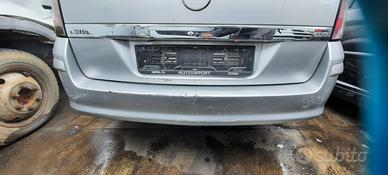 OPEL ASTRA STATION WAGON 2008 - PARAURTI POSTERIOR