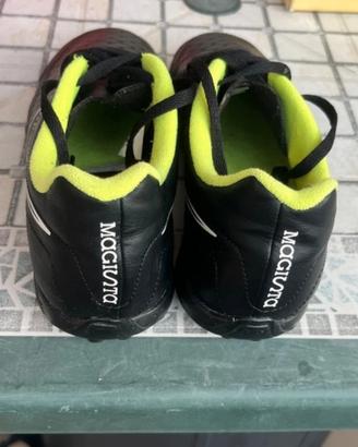 Scarpe calcetto Nike numero 39
