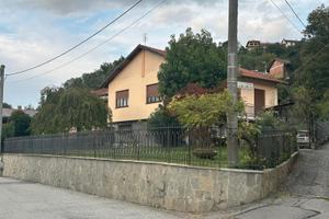 Villa libera su 4 lati