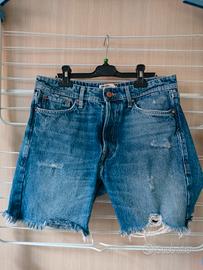 pantaloncini jeans strappato Jack e Jones 