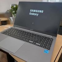 Samsung Galaxy Book4 15.6", Core i3, RAM 8GB,256GB