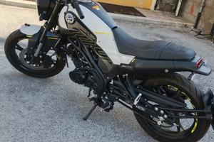  BENELLI LEONCINO 125 CC NUOVISSIMA SOLO 1000KM 
