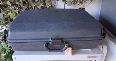 Valigia rigida grande Samsonite modello Oyster 