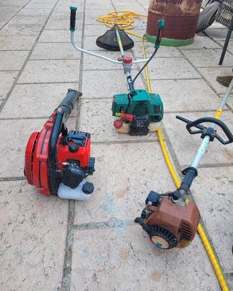 blocco atrezzi giardinaggio 