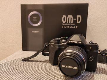 Olympus OM-D E-M10 Mark III