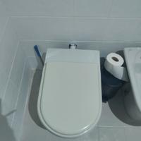 coppia di sanitari e lavabo sospeso Ideal standard