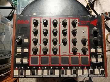 Drum machine Akai rithm wolf
