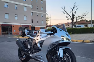 kawasaki zx6r 2024