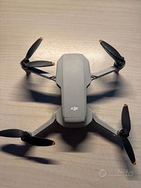 DJI Mini 2 Fly More Combo