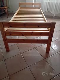 Letto in legno 