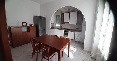 Appartamento 8 locali con garage