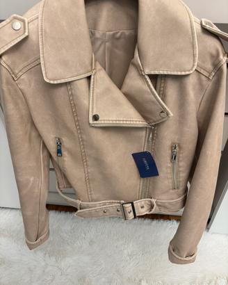 Giubbotto  da donna Nuovo  in pelle con scontrino