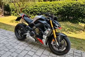  DUCATI STREETFIGHTER SP2 