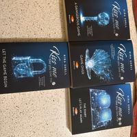 “Kiss Me – Tutte e 5 le edizioni NUOVE, mai usate”