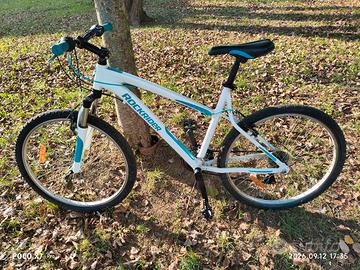 Bicicletta Rockrider 5.1