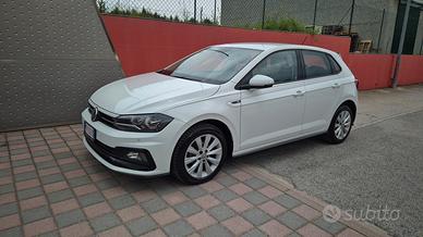 Volkswagen Polo 1.0 TGI R-line (Metano)