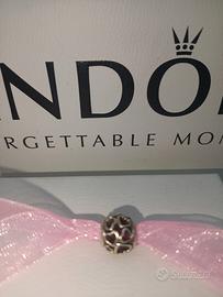 charm Pandora cerise cuori e passione