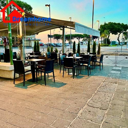Bar avviatissimo nel cuore della città - Altro
