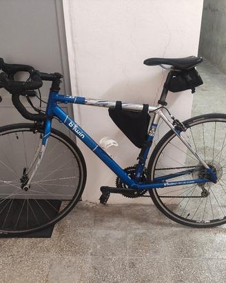 bici da corsa Btwin in alluminio 