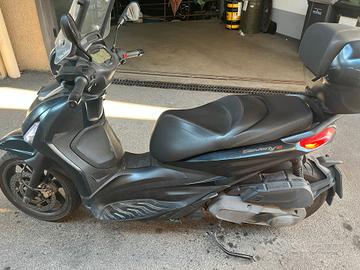Piaggio Beverly 400 i.e.