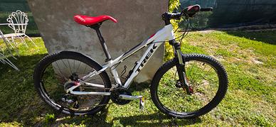 Bicicletta TREK 3700 Disc 
