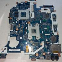 Scheda madre con processore. i3