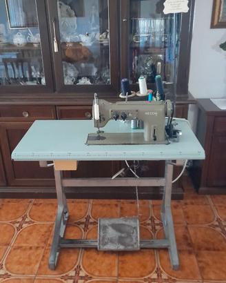 Macchina da cucire industriale Necchi lineare zig