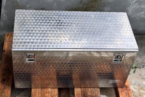 Cassettone acciaio Inox(Amelio Chiodino)